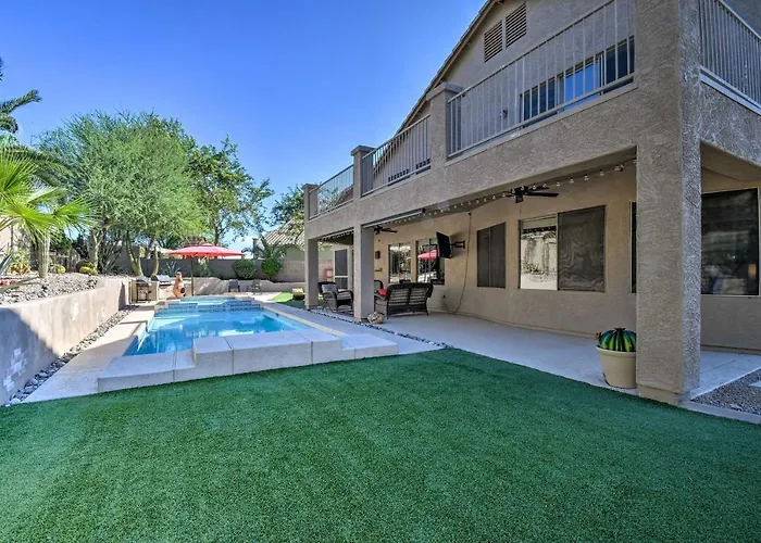 Hot Tub & Mtn Views! Family Getaway In *